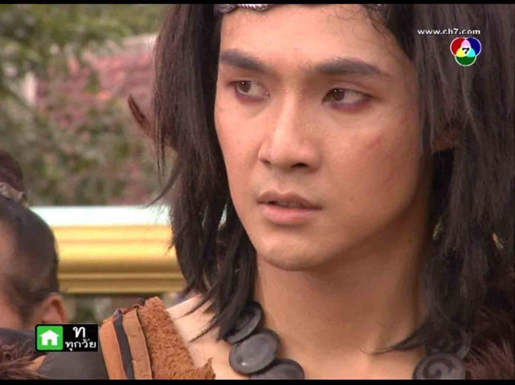 ทำไม่ดูเด็กลง หรืว่าจะบ่แม่นคนเดียวกัน