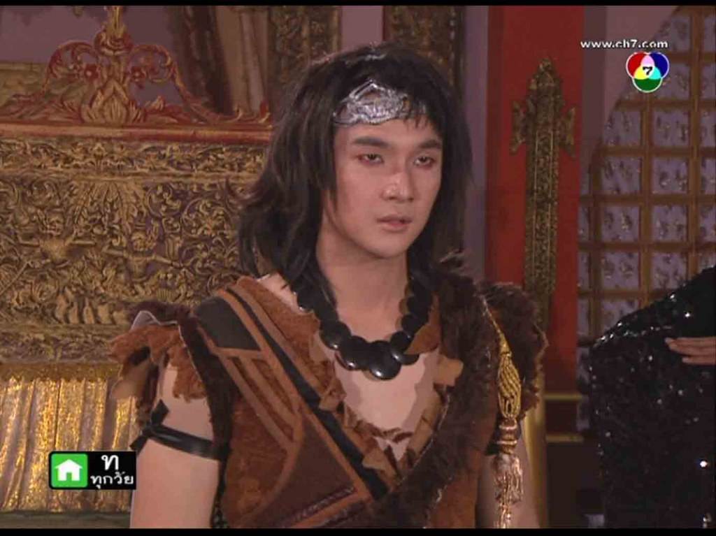 ทำไม่ดูเด็กลง หรืว่าจะบ่แม่นคนเดียวกัน