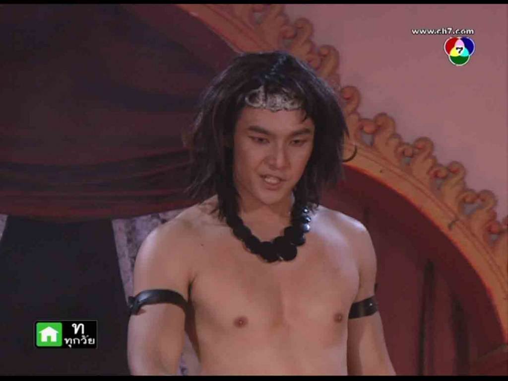 ทำไม่ดูเด็กลง หรืว่าจะบ่แม่นคนเดียวกัน