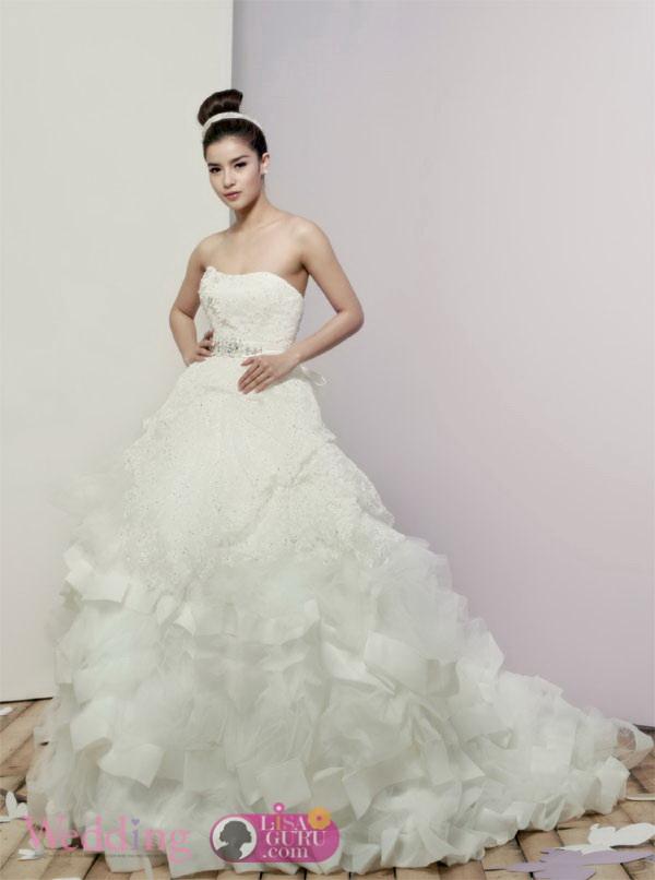 วิว วรรณรท @ Wedding Magazine April 2013