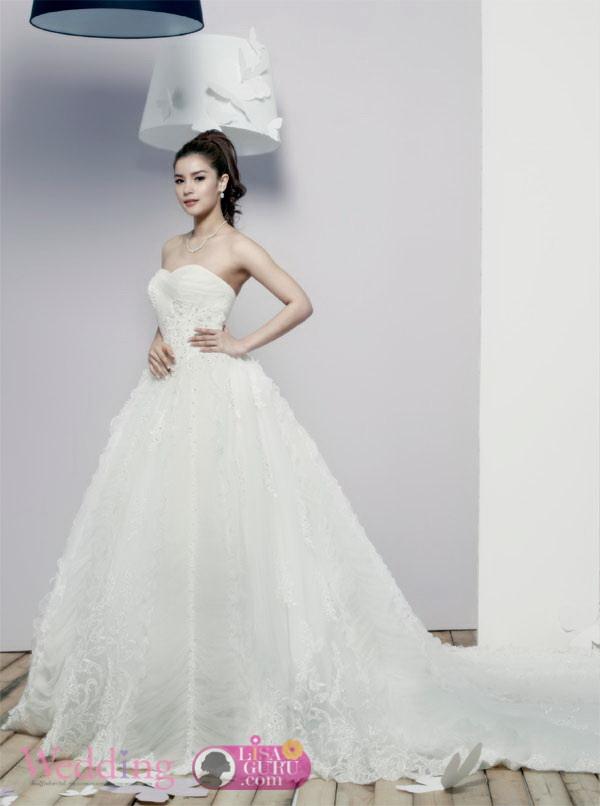 วิว วรรณรท @ Wedding Magazine April 2013
