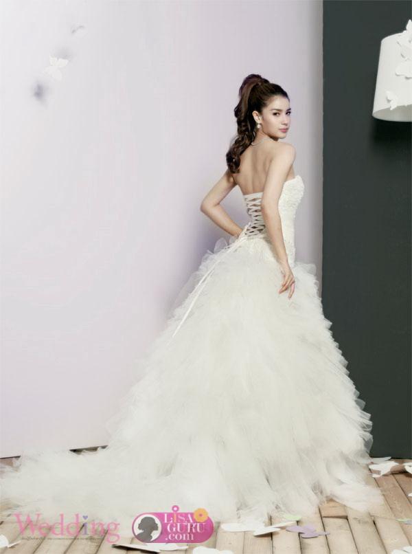 วิว วรรณรท @ Wedding Magazine April 2013