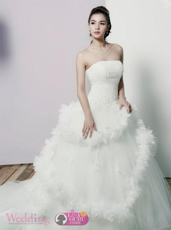 วิว วรรณรท @ Wedding Magazine April 2013