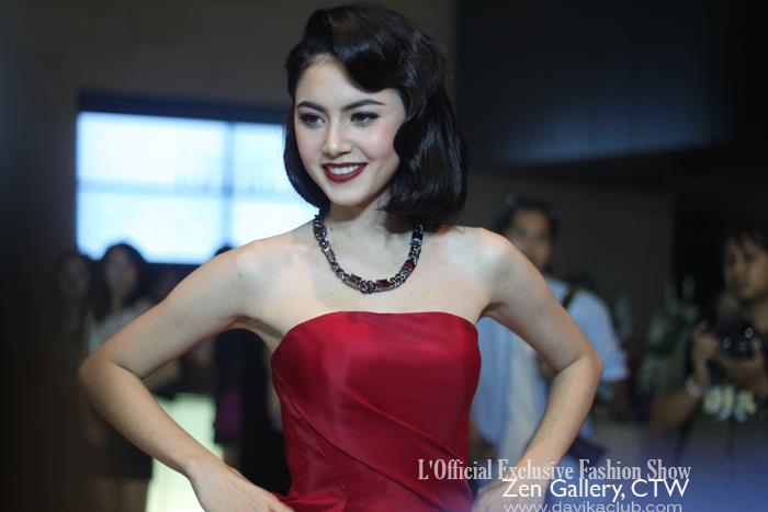 ใหม่ ดาวิกา จากแฟนเพจ