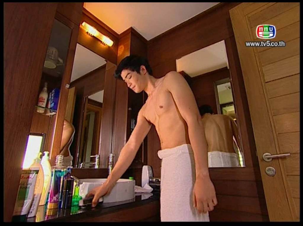 เขาบ่ได้มีดีแต่เสียง......[ ตูมตาม ]