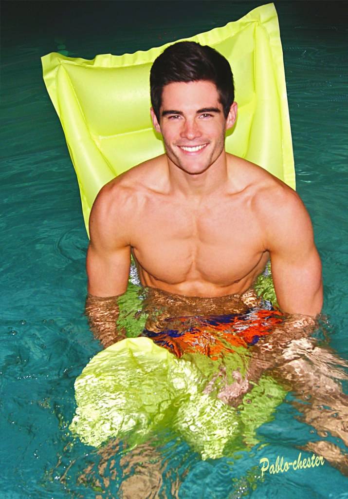 ฝรั่งหนุ่มหล่อหุ่นดี
