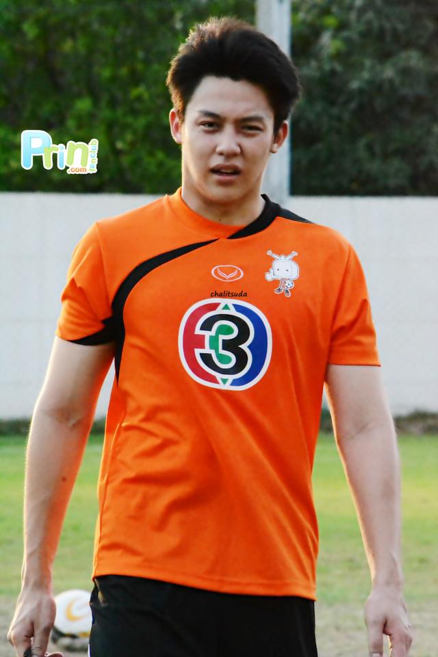 หมาก-ปริญ วอร์มอัพ-ซ้อมบอล 1-4-56