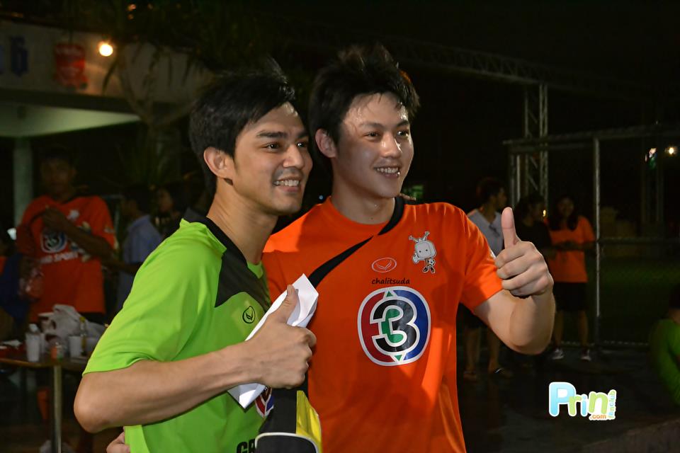 หมาก-ปริญ วอร์มอัพ-ซ้อมบอล 1-4-56