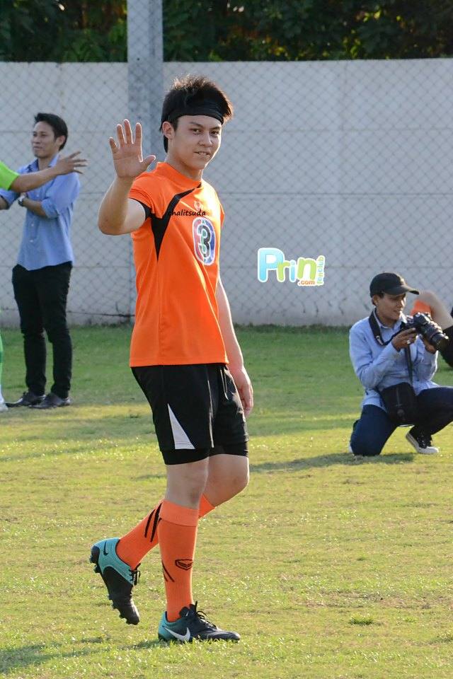 หมาก-ปริญ วอร์มอัพ-ซ้อมบอล 1-4-56