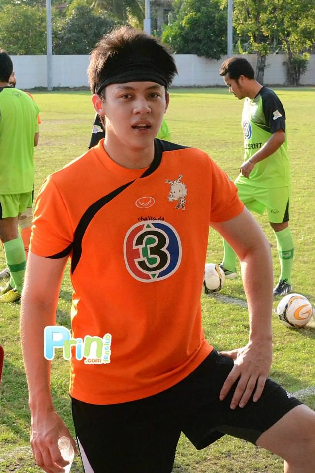 หมาก-ปริญ วอร์มอัพ-ซ้อมบอล 1-4-56