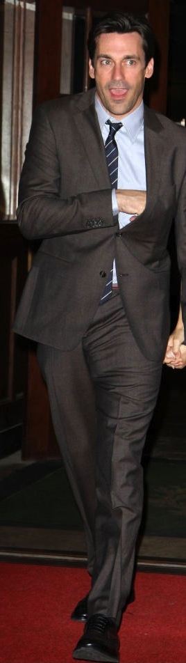 พระเอก...ใหญ่ เป้าตุงแย่งซีน ถูกกองถ่าย สั่งใส่กางเกงในลดตุง