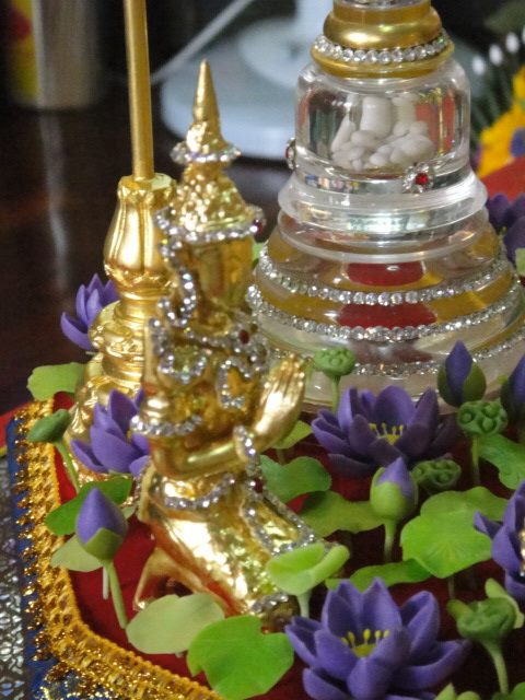 บ้านพรหลวงพ่ออยุธยา พระบรมสารีริกธาตุและพระอรหันตธาตุ