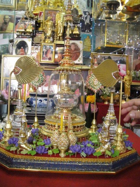 บ้านพรหลวงพ่ออยุธยา พระบรมสารีริกธาตุและพระอรหันตธาตุ