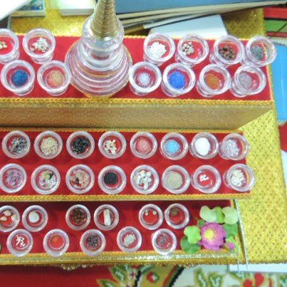 บ้านพรหลวงพ่ออยุธยา พระบรมสารีริกธาตุและพระอรหันตธาตุ