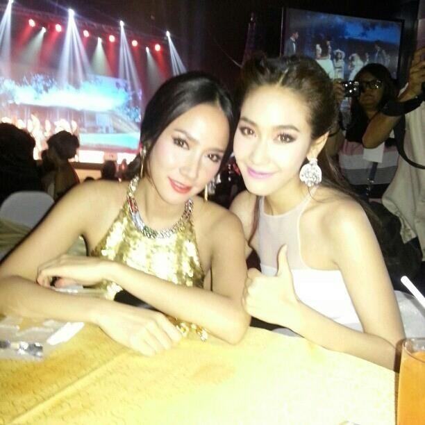 อั้ม พัชฯ @aum_patchrapa กับ รุ่นน้อง @ CH7