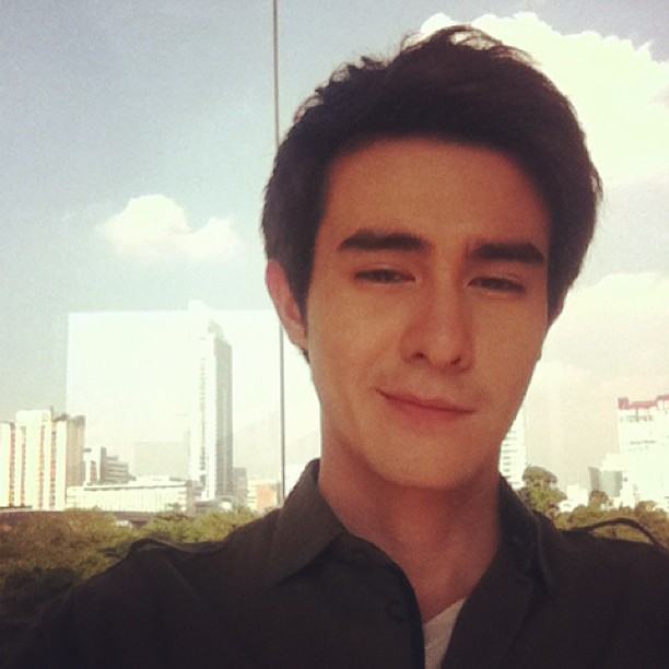 อาเธอร์ เบญจกุล ลูกครึ่งสุดหล่อ ในมายาตวัน