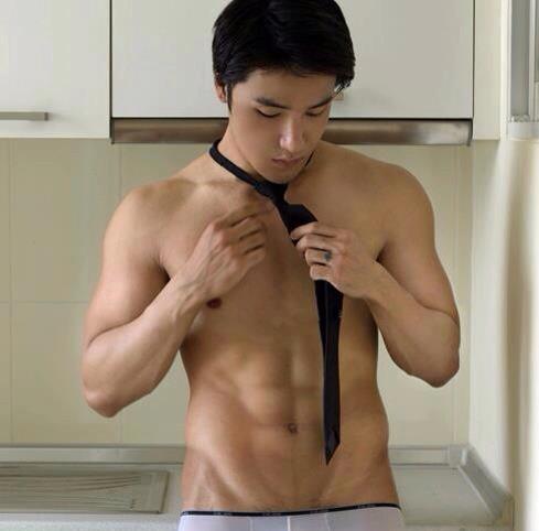 หนุ่มหล่อ