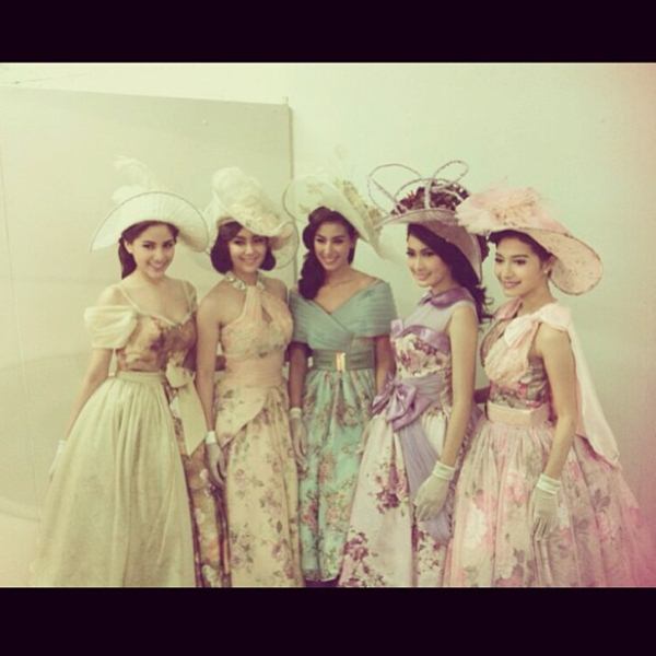 เก็บตก 5 คู่พระนางสุภาพบุรุษจุฑาเทพ แบบหวาน ๆ งาน 43ปีช่อง3