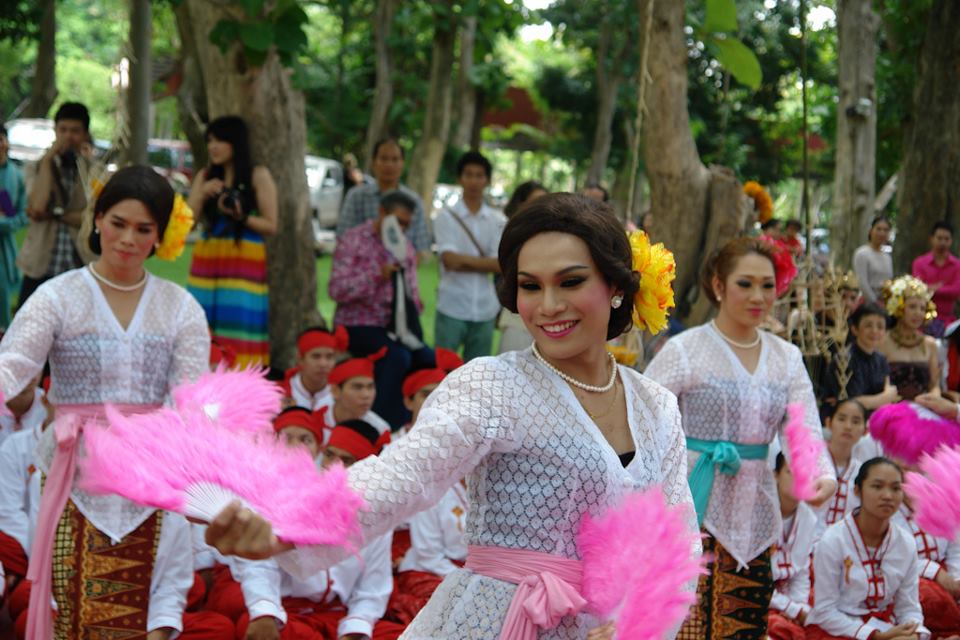 งานไหว้ครู ของคณะวิจิตรศิลป์ มช ปี2555