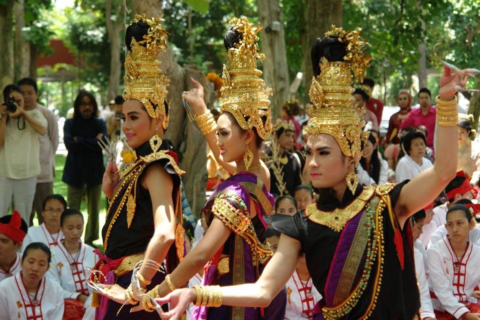 งานไหว้ครู ของคณะวิจิตรศิลป์ มช ปี2555