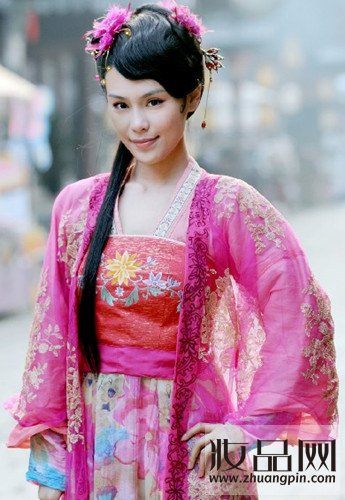 The joyfully pretty enemy 《欢天喜地俏冤家》 2013