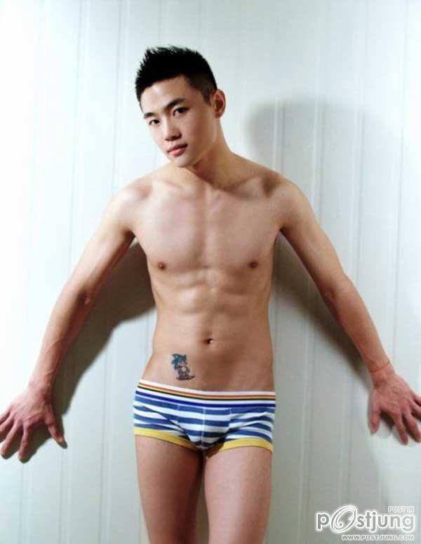 ถอดโชว์เรือนร่าง 214