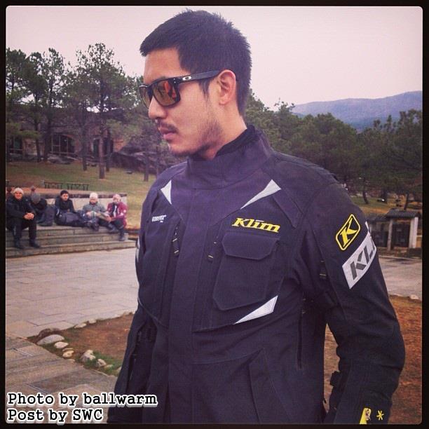 เวียร์ ศุกลวัฒน์...ทัวร์จีน กับรถคู่ใจ