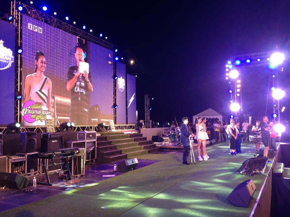 บรรยากาศสงกรานต์วันแรกที่เมืองบุรีรัมย์