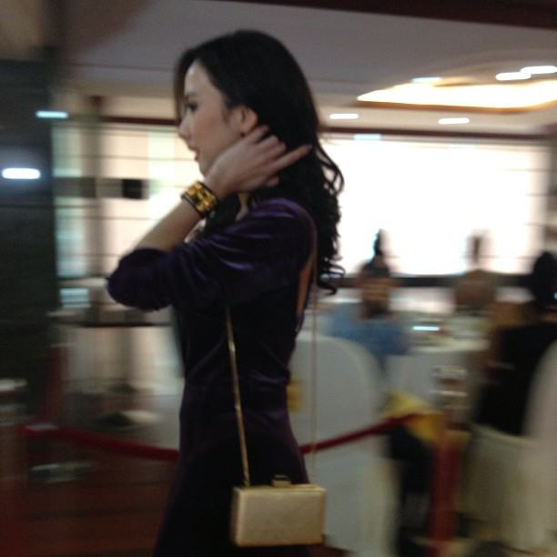 ห่างจากแสงแฟลตไปนานอั้มบอกแสบตาค่ะ..อิอิ