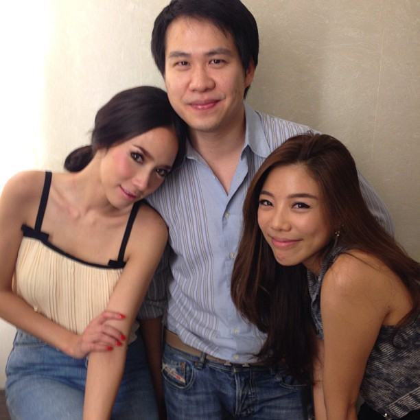 ห่างจากแสงแฟลตไปนานอั้มบอกแสบตาค่ะ..อิอิ