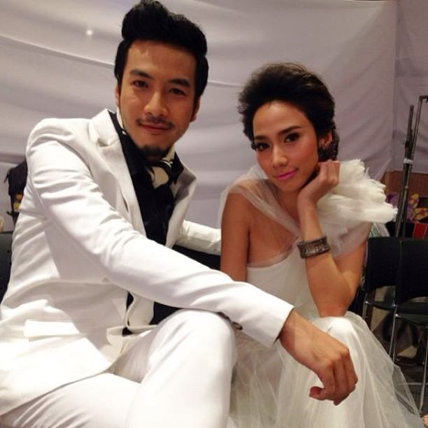 ห่างจากแสงแฟลตไปนานอั้มบอกแสบตาค่ะ..อิอิ
