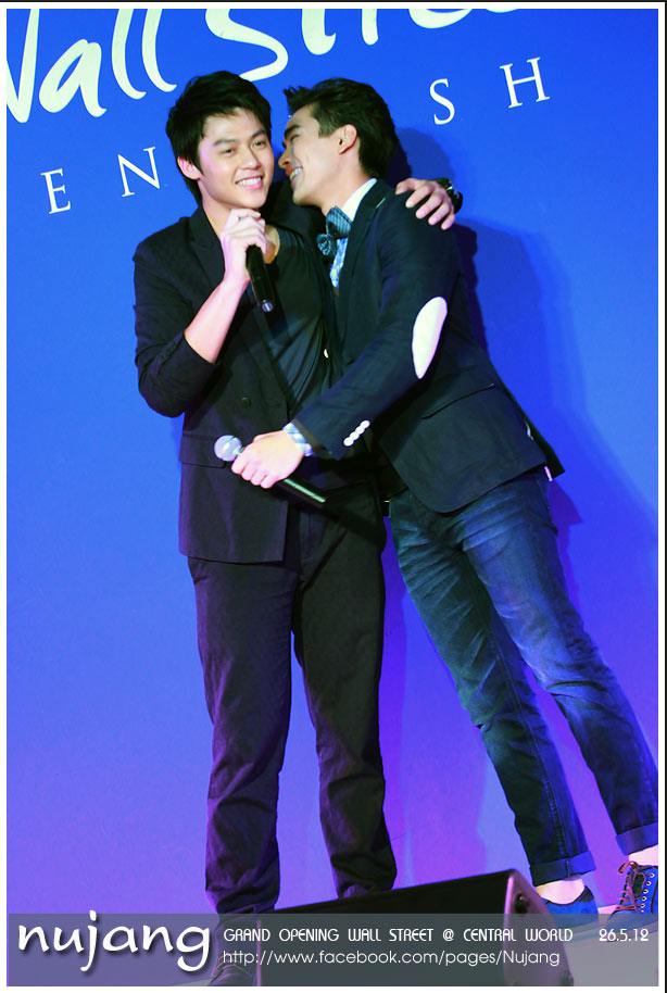 คู่วายของดาราชาย