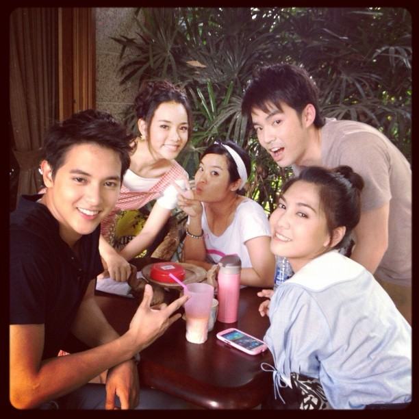 บุกกองละคร รักสุดฤทธิ์ พั้นช์ วรกาญจน์ ประกบคู่กับ เจมส์ จิรายุ