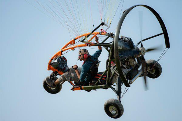 กีฬาที่น่าตื่นเต้นอย่างหนึ่งของดูไบ (sky dive Dubai)