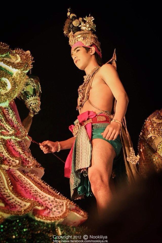 ความงดงามของเครื่องผ้า อาภรณ์