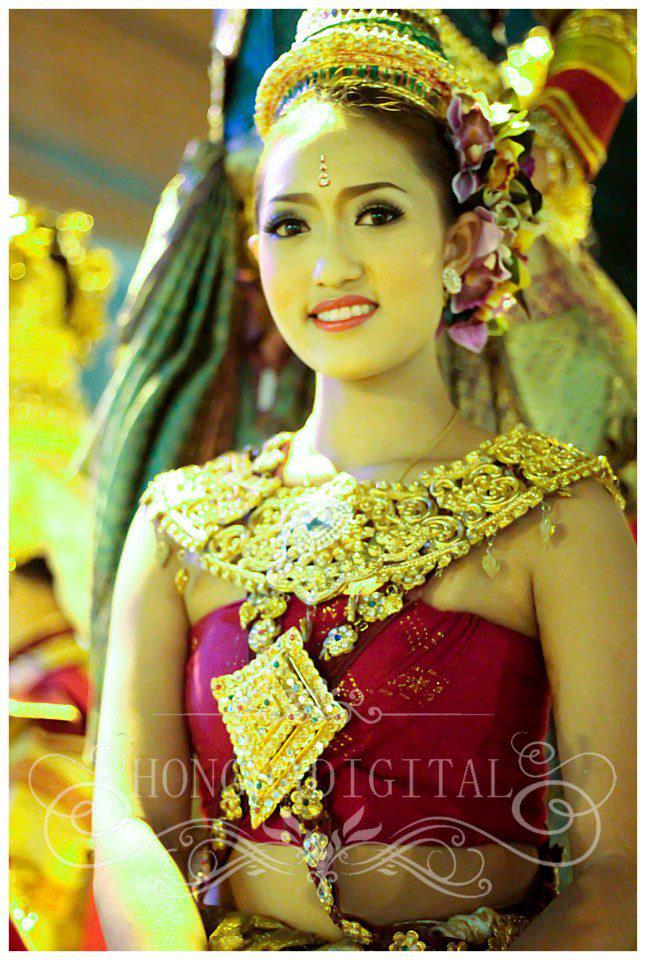 ความงดงามของเครื่องผ้า อาภรณ์