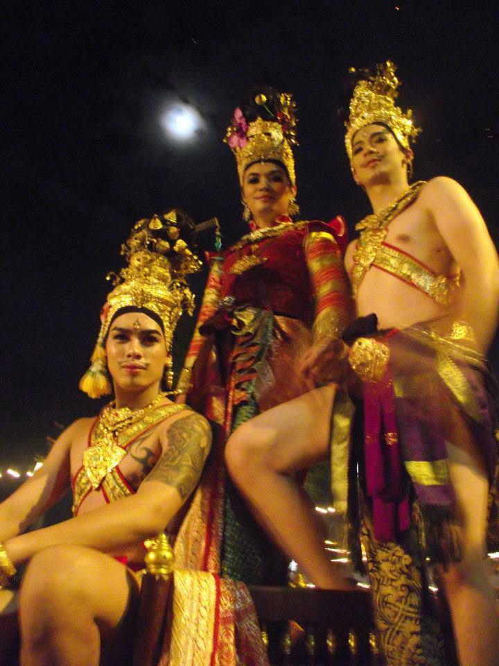 ความงดงามของเครื่องผ้า อาภรณ์