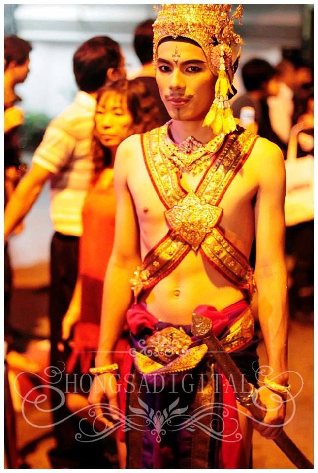 ความงดงามของเครื่องผ้า อาภรณ์