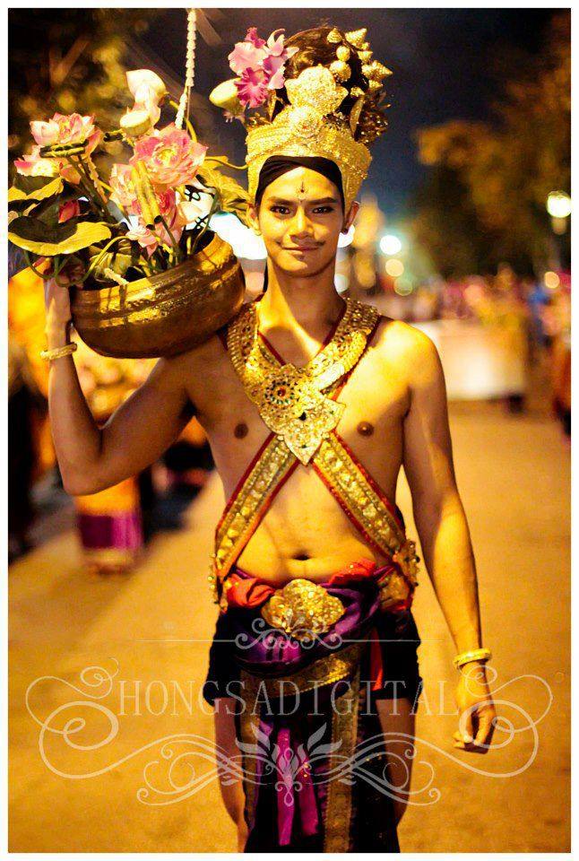 ความงดงามของเครื่องผ้า อาภรณ์