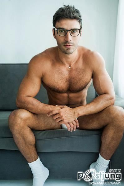 Rodiney Santiago 1 ใน 5 อันดับหนุ่มพรอมคิงที่น่าหลงใหลที่สุด