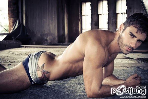 Rodiney Santiago 1 ใน 5 อันดับหนุ่มพรอมคิงที่น่าหลงใหลที่สุด