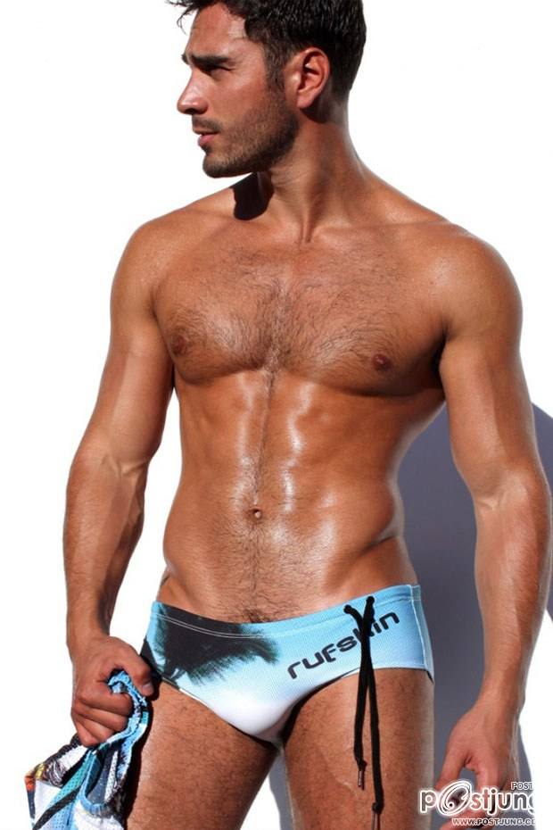 Rodiney Santiago 1 ใน 5 อันดับหนุ่มพรอมคิงที่น่าหลงใหลที่สุด