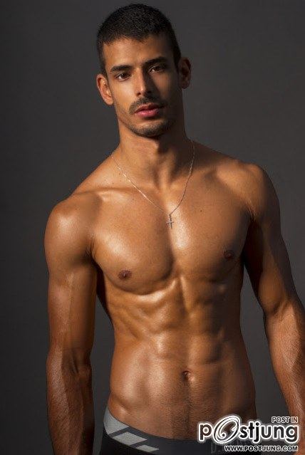 D.Hedral Underwear casting call &ndash; Thiago Bergamasco