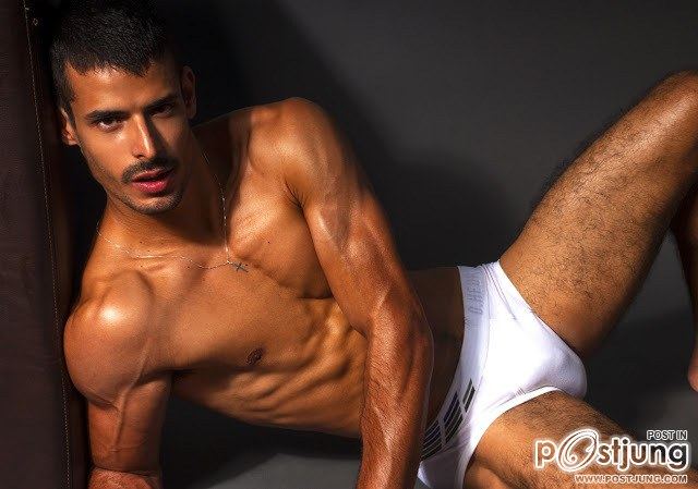 D.Hedral Underwear casting call &ndash; Thiago Bergamasco
