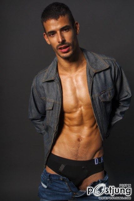 D.Hedral Underwear casting call &ndash; Thiago Bergamasco