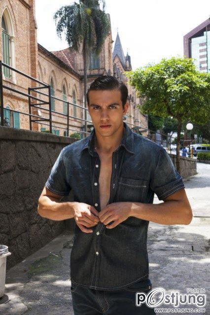 Lucian Moraes