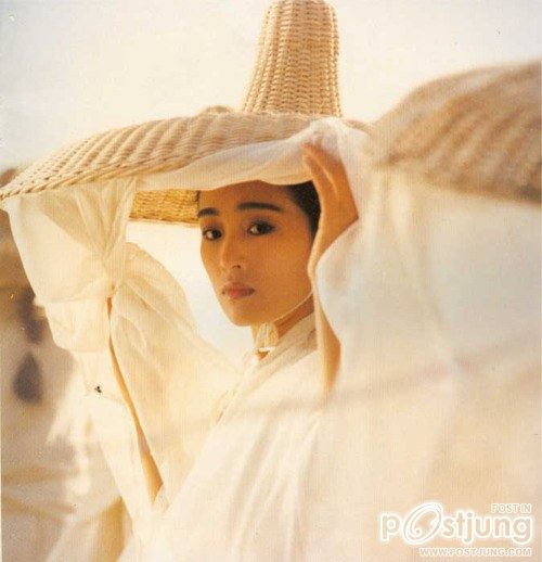 คนรักดาราสาวสวย 009 - Gong Li