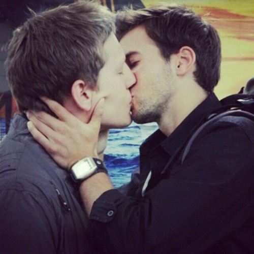 จูบฉันได้นะ !! (kiss me)