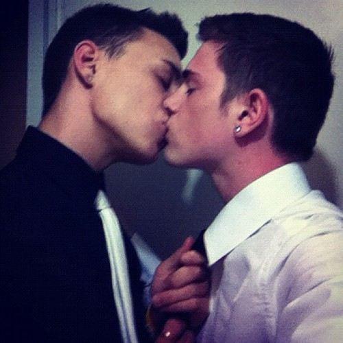 จูบฉันได้นะ !! (kiss me)
