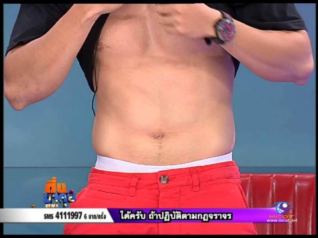 \ บอย ปิยะ \ ตื่นมาคุย เล็กๆน้อยๆแต่ก็ธรรมชาติ ไม่รีทัชเหมื่อนในนิตยสาร